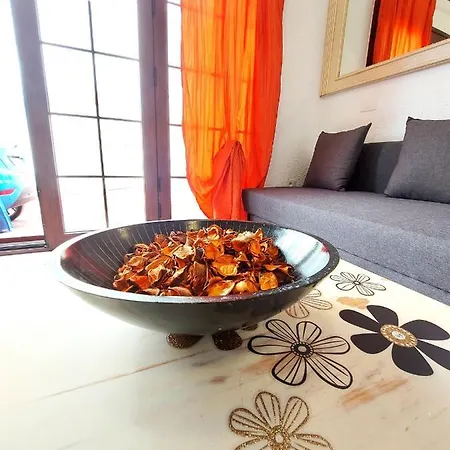 Blanca New 2 Bedrooms Vakantiehuis *
