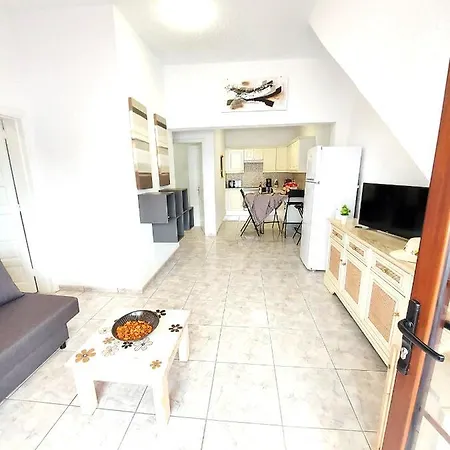 Blanca New 2 Bedrooms Адехе