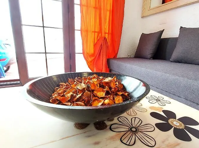 Blanca New 2 Bedrooms Ferienhaus *